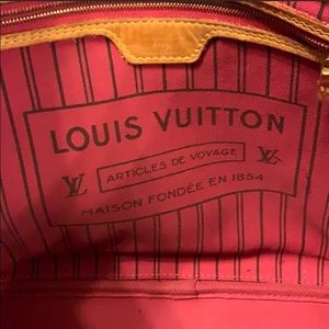 Louis Vuitton Neverfull MM